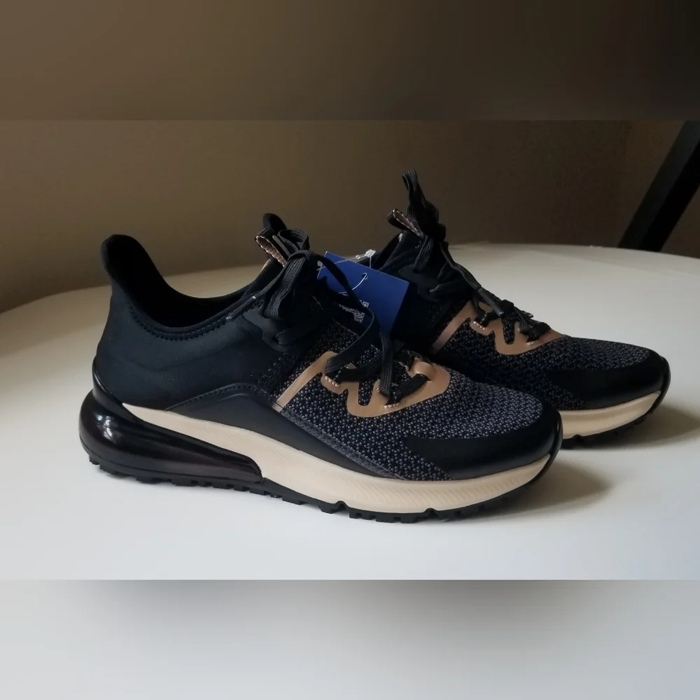 NEW! Gia Mesh Sneakers - Picture 5 of 9